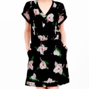 Banana Republic Short Sleeve Magnolia Floral Dress with Cinched Waist